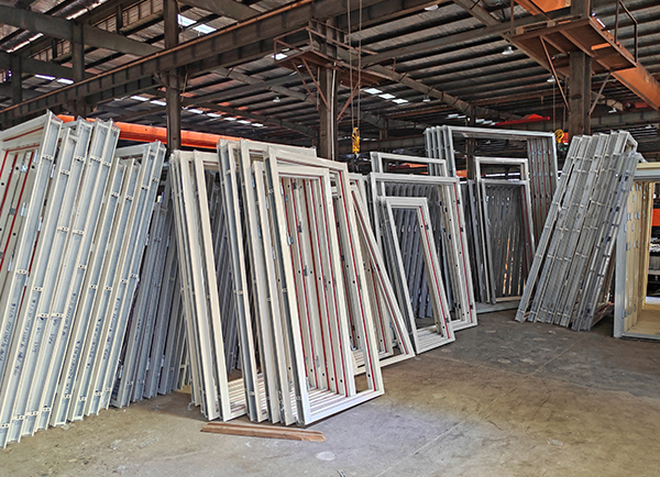 厂房实景（门框 半制品）